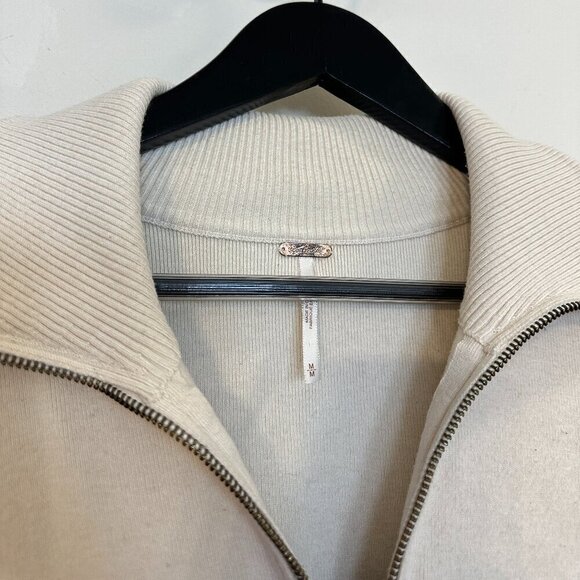 FREE PEOPLE Coastal Stripe Pullover in Champagne Navy Combo Size Medium - Picture 6 of 16